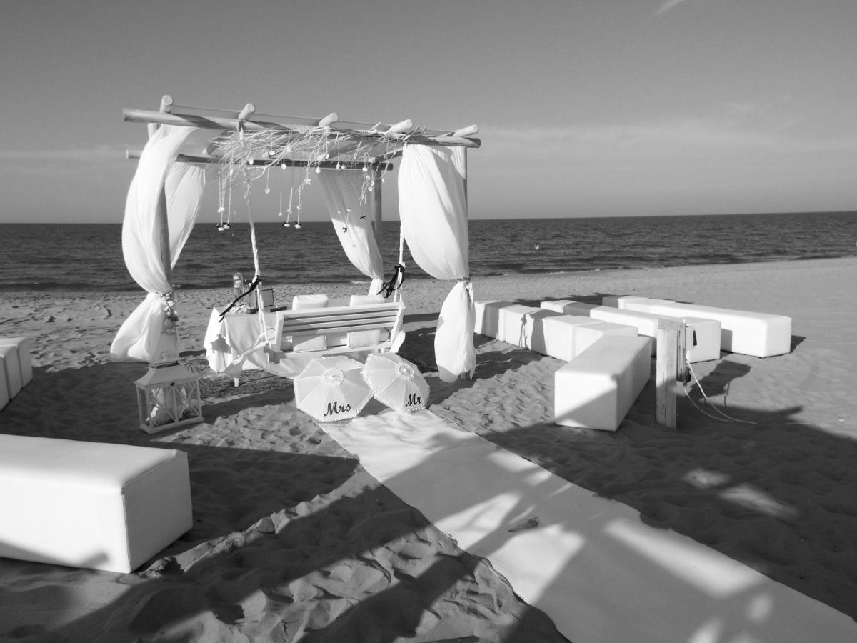 Torquemada Beach Club Margherita Di Savoia Exterior foto